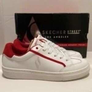 Skechers street sneaker air cooled, memory foam women’s shoes white/red Sz 5